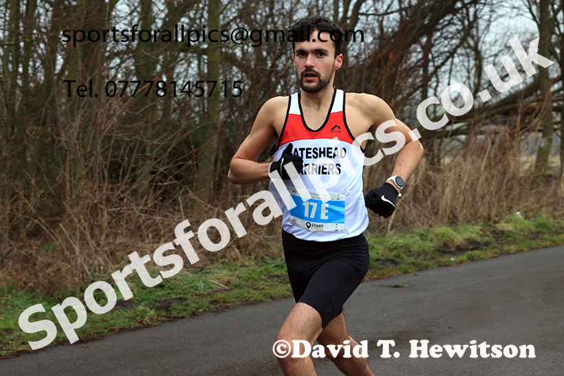 Senior Men and Over-35s to 49s Mens 2025 NECAA Royal Signals Road Relays Champs.,  Hetton Lyons Country Park, Hetton le Hole, County Durham. Photo: David T. Hewitson/Sports for All Pics